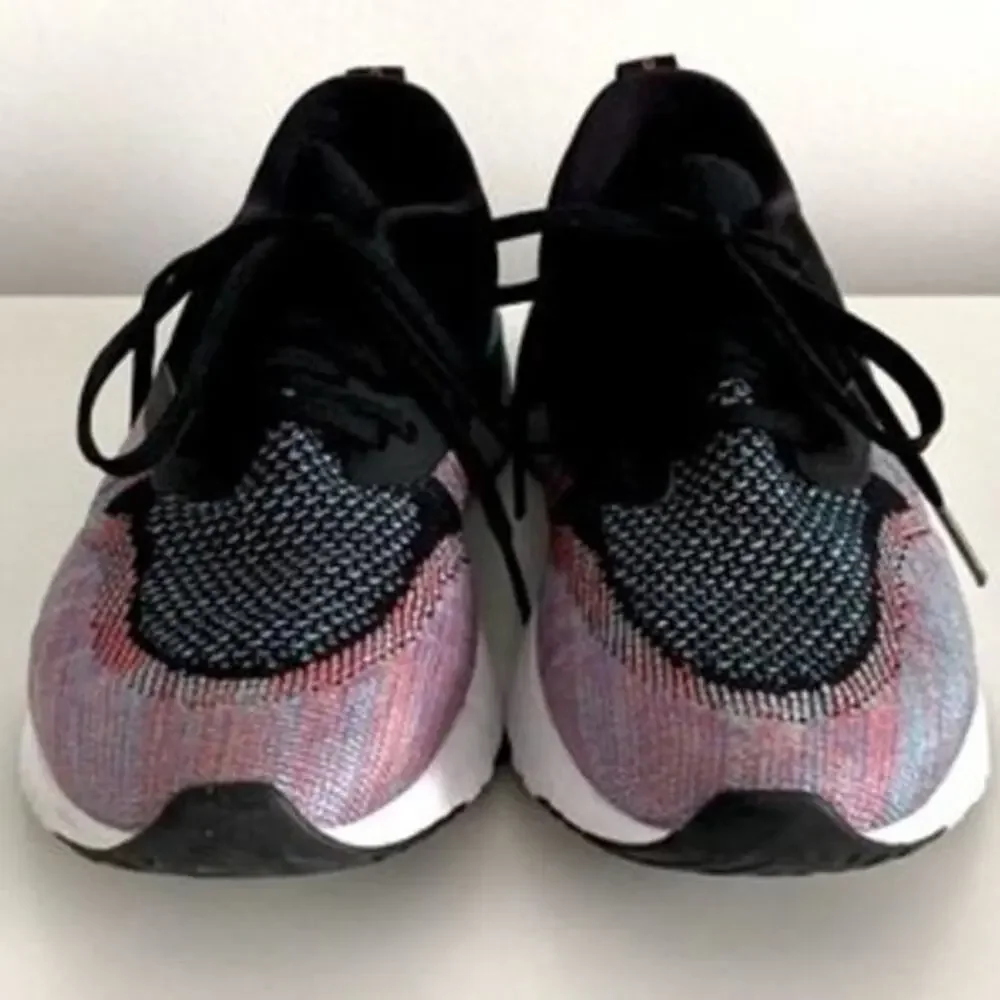 Nike Odyssey React Flyknit 2 Running Shoe Size 8